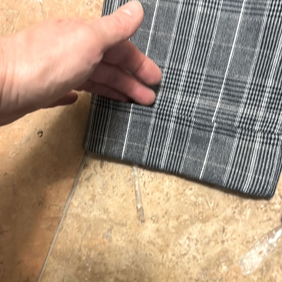 J Jill Plaid Pull On Skinny Pants with Cuff Detail Size 8 - Picture 3 of 6